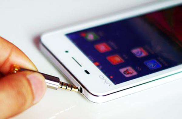 手机外接麦克风只能玩唱吧、测噪声？那你就孤陋寡闻了