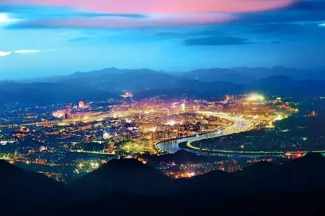惊艳一夜！广东21市最美夜景，汕尾不愧为小香港…