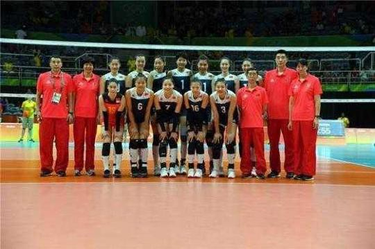 郎平、惠若琪、魏秋月等女排姑娘集体感恩:因为团队,才拿金牌!