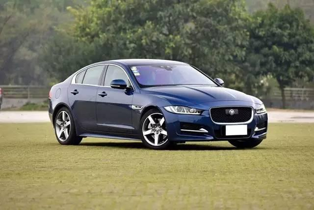 这车虽卖36万，比C级贵，但操控好,甩宝马3系半条街