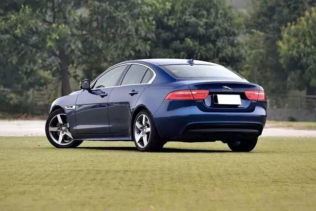 这车虽卖36万，比C级贵，但操控好,甩宝马3系半条街