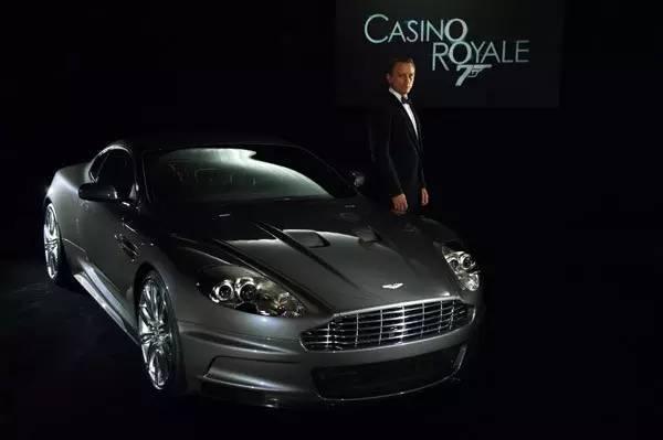 全球十大极速飙车电影，007排第三，你看过几部？