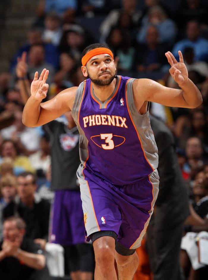 布克关键三分绝杀勇士