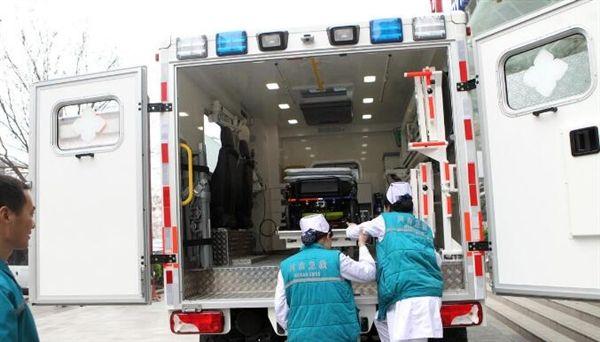 迪拜有超跑救护车，中国有造价超过400万的救护车