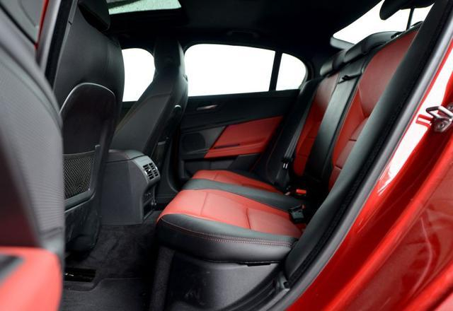 全进口，全铝车身后驱四缸，三十万中型豪车选它