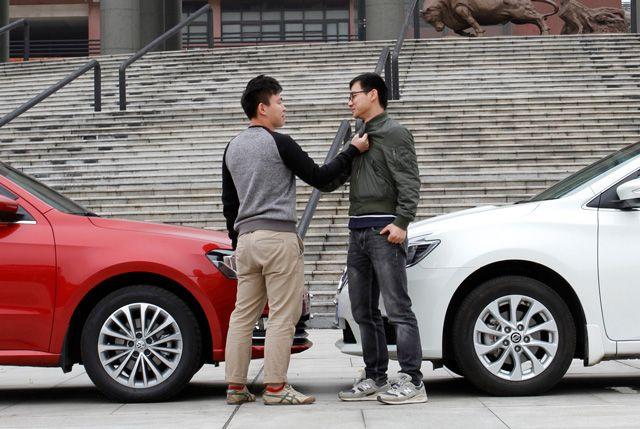 朗逸轩逸究竟谁能成为中国第一家用轿车？