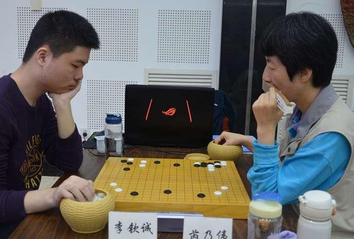 阿含杯本选棋院开战 韩麦馨杯朴廷桓淘汰毒蛇