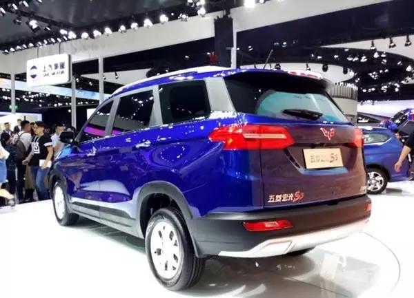 传祺GS7公布预售价；五菱首款SUV正式发布