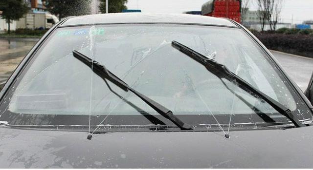 汽车玻璃水可以使用洗洁精代替吗？