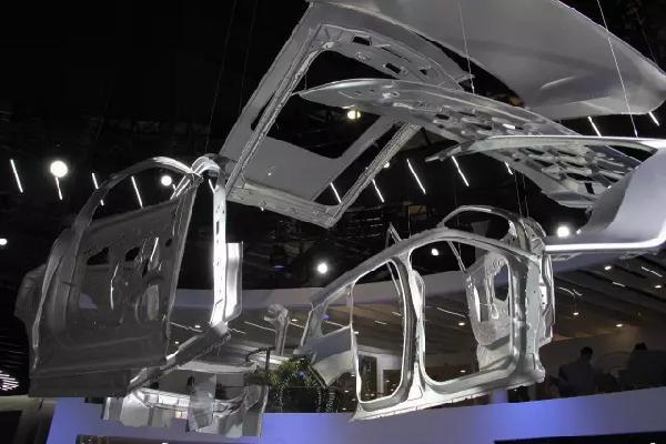 上海车展蔚来第二款量产车ES8上海车展全球首发
