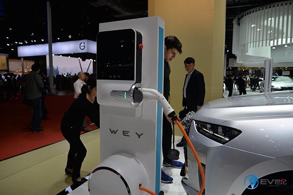 长城发力新能源 高端品牌WEY推出Pi4插电混动SUV
