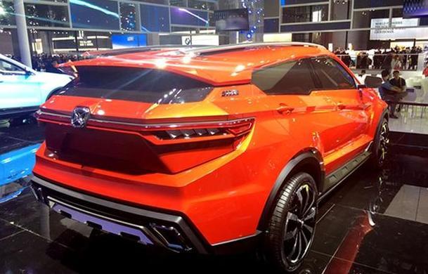 国产又一最新7座SUV，比路虎极光还帅