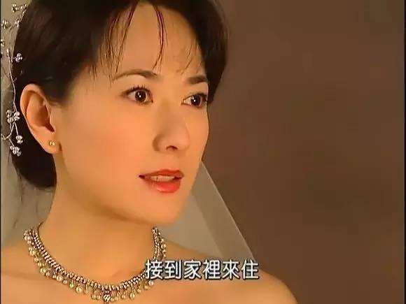 她是“台湾最美少妇”，两度嫁入豪门，53岁依旧少女