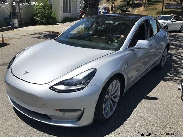 大屏才够爽！特斯拉Model 3内饰将采用15英寸显示屏