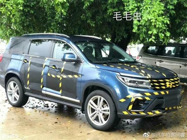 东风风行景逸X7低伪路试照 7座中型SUV