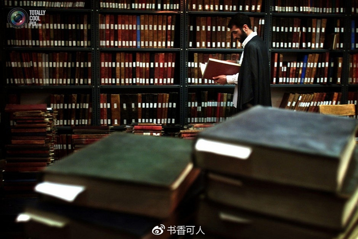 谁是剽窃者：纽顿与莱布尔茨的微积分战争