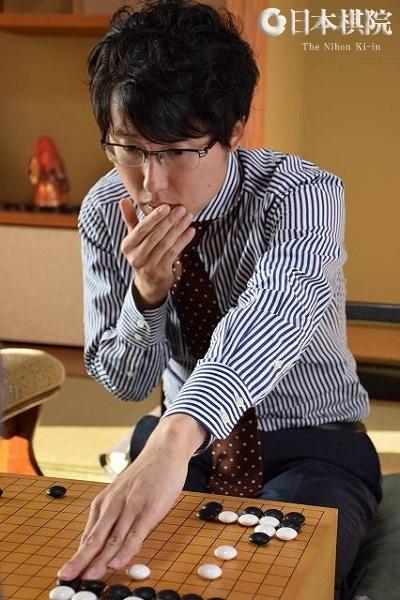 距碁圣六连霸一步之遥 井山裕太依旧独步日本棋坛