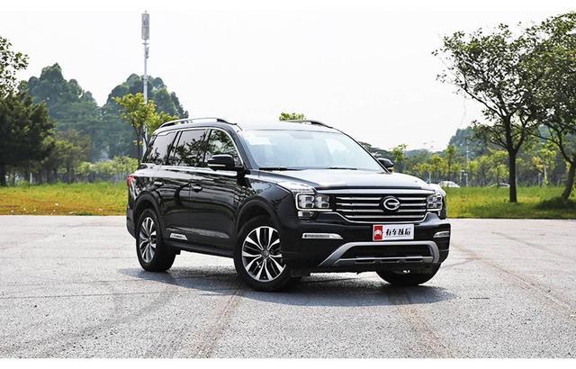 16.38万起，首台月销破万国产7座SUV，用料不输日系