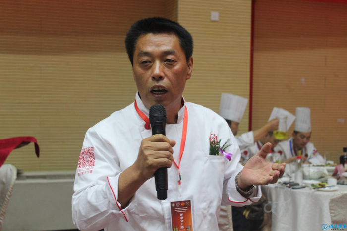 餐饮大师杜西锋：为餐饮服务，社会做贡献是我的荣幸