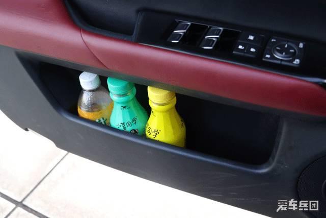 这个问题困扰已久：车里放的瓶装水暴晒之后还能喝吗