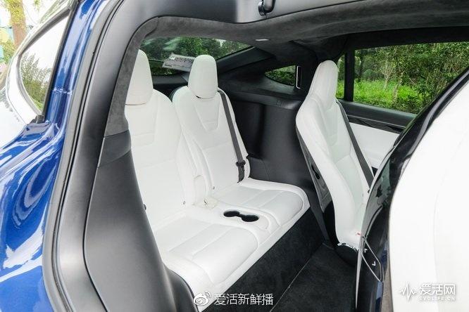 用一个下午的时间 我们体验到了特斯拉Model X P100D