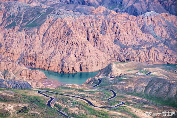 中国西部一个少有人知的大峡谷，青海龙羊黄河大峡谷你一定要看看