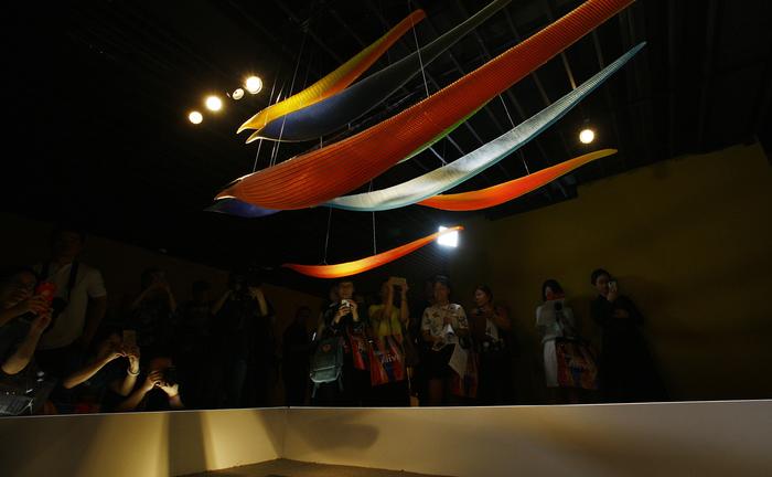 利诺·塔亚彼耶得拉玻璃艺术品中国首展在沪开幕