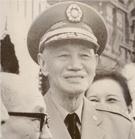 蒋介石为什么叫常凯申呢?