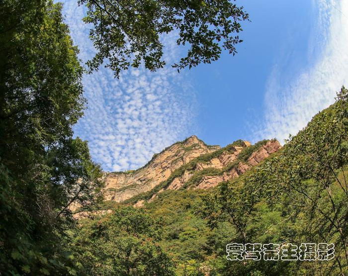 走过王相岩的悬空栈道，去张家界走玻璃桥真不害怕了