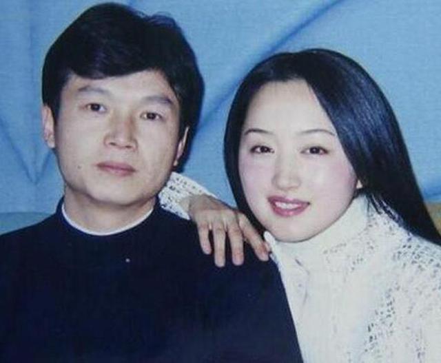 为何46岁的杨钰莹至今未嫁，背后的原因让人心疼不已