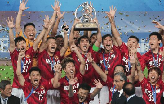 世界足球俱乐部排名：上港中国第一， 甩恒大9条街？