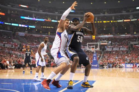 NBA敦厚扎实又短腿的球员，3人腿短照样打中锋