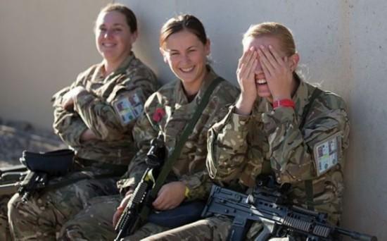 英国99名女兵前线怀孕：原因暴露令人脸红，首相也没辙