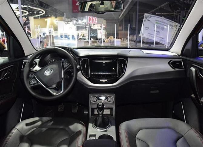 比以前更耗油，森雅R7 1.5T车型正式上市，售7.79万-7.99万元