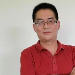 震动!这位给超威起名字的电池营销界传奇人物