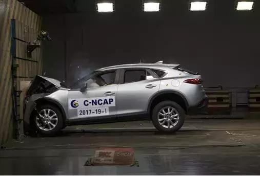 碰撞5星评价+主动安全升级，CX-4告诉你什么叫马自达最强SUV