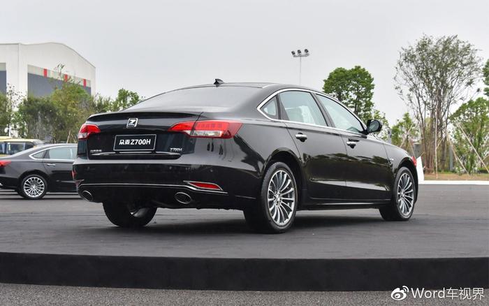 不到12万就能买到一台带电吸门的“奥迪A6L”，还要啥自行车？
