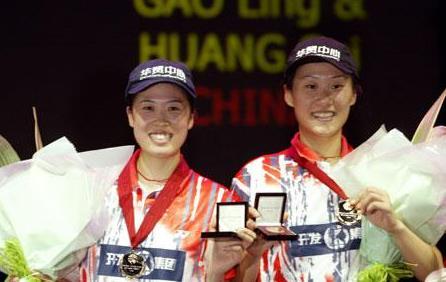 她曾是中国羽毛球世界冠军，退役再复出已是中国敌手
