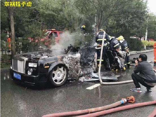 车祸猛于虎！不是不洗车，只是在等天下雨！