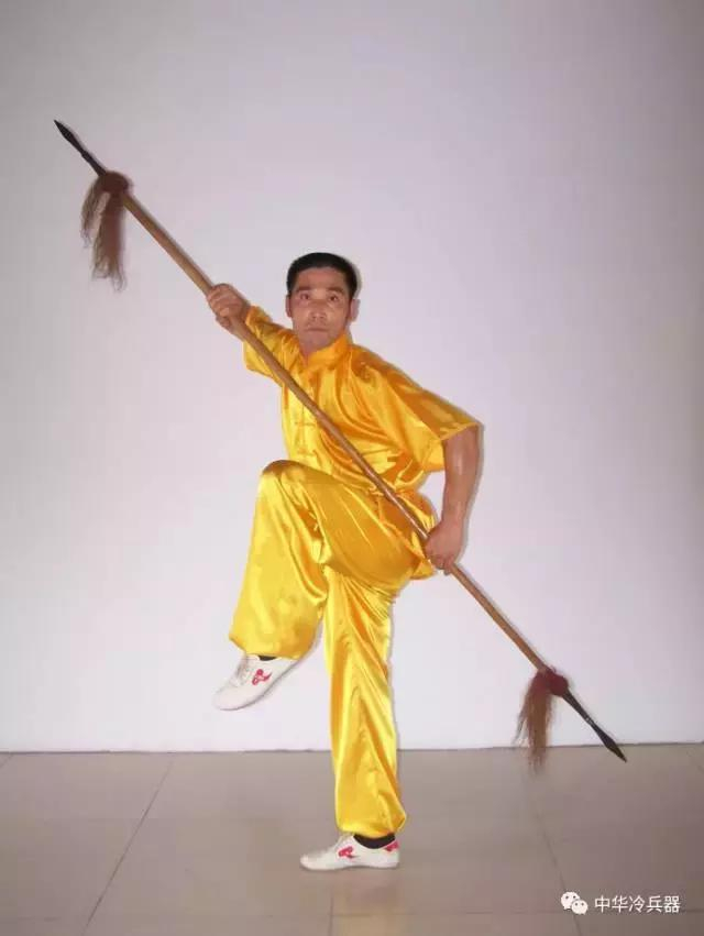 拥有超高作战率，能够左右击刺的中国古兵：双头枪