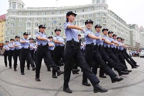 辅警改革: 涨工资、特招入警、转编制这些地方已经在做!