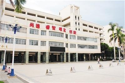 中国10大最顶尖的中学，衡水中学第三，上海中学榜首，有你母校吗