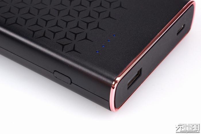 四款热销USB PD充电宝首拆：扒开产业真相