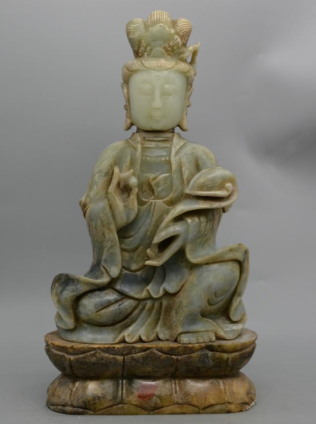 难得一遇“和田青白玉观音坐像”特级推荐！