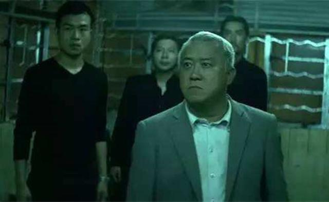 香港电影中的大哥都什么范？每一个都地位超群，四大天王无一入选