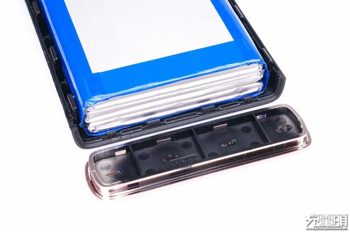 四款热销USB PD充电宝首拆：扒开产业真相