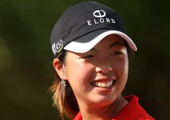 她是来自中国的高尔夫世界第一，她是冯珊珊！