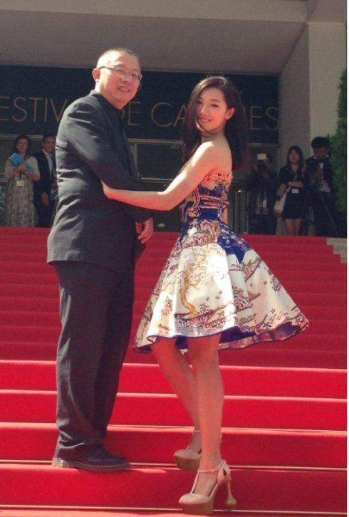 姜文巩俐的师妹，错失电影《归来》，如今搭档胡歌演《猎场》走红