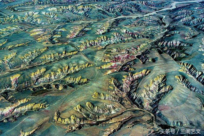 30年前黄土高原的航拍照片，这样的黄土高原，跟你想象里的一样吗