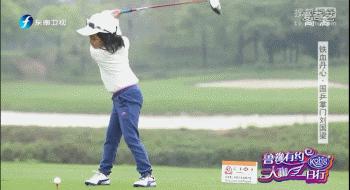 刘国梁卸任后不落寞，陪女儿打高尔夫拿冠军不停手